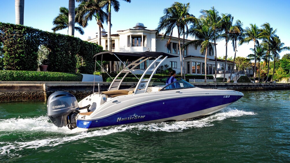 Private Tailored Sightseeing Miami Boat Tour & Fun Your Way