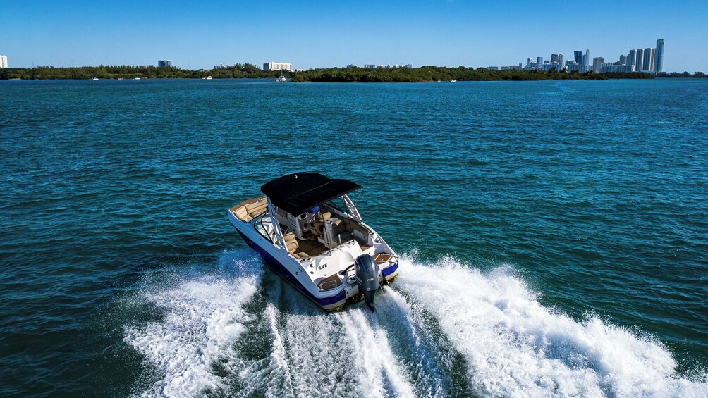 Private Tailored Sightseeing Miami Boat Tour & Fun Your Way