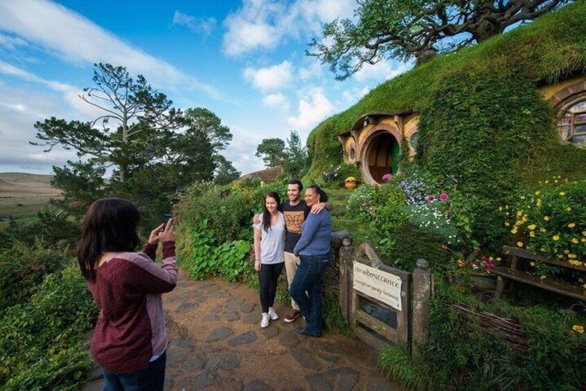 Hobbit hole photo opp.