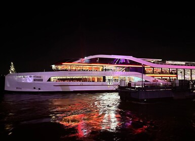 Düsseldorf: Winternachmittags-Bootsfahrt auf dem Rhein