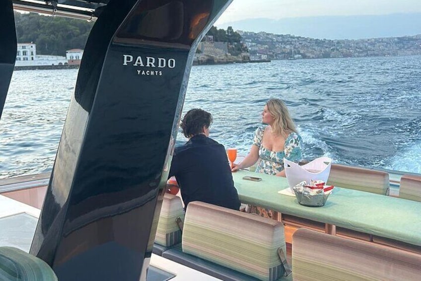 Pardo 43 “That’s Amore” Private Boat Tour to Capri and Amalfi Coast