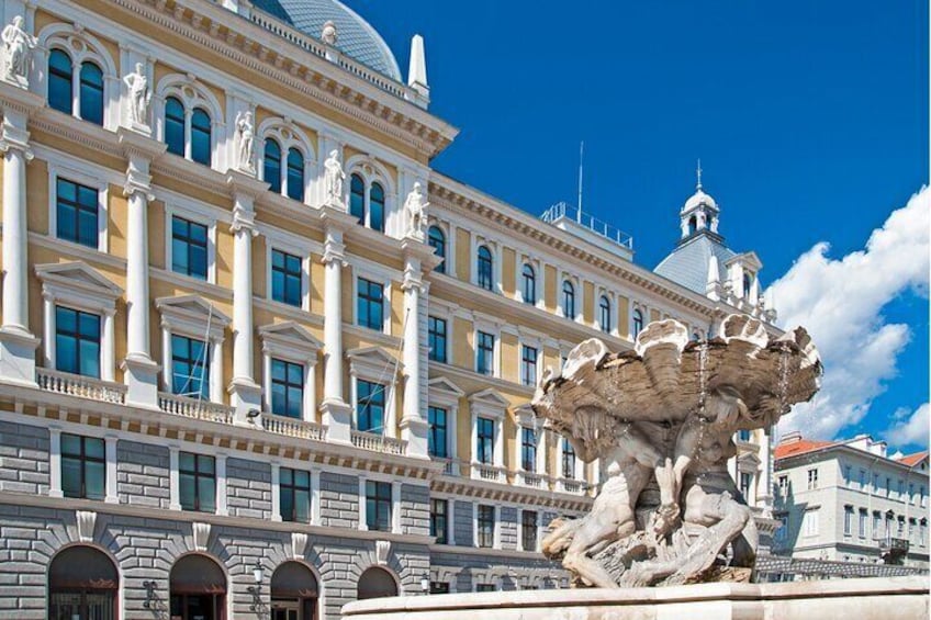 Trieste Scavenger Hunt and Best Landmarks Self-Guided Tour