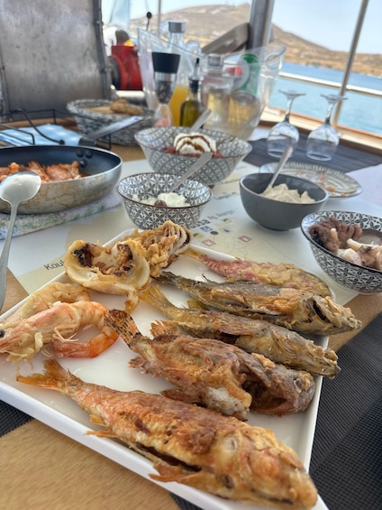 Picture 22 for Activity Paros: Highlights Tour with Fishing & Tasting in Naoussa