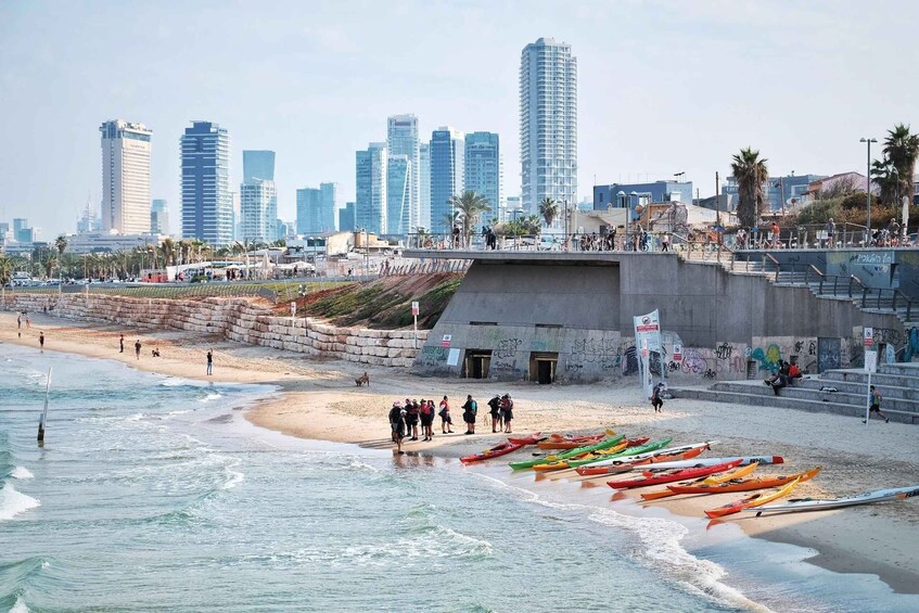 Tel Aviv: Kayak Rental at Beach Club