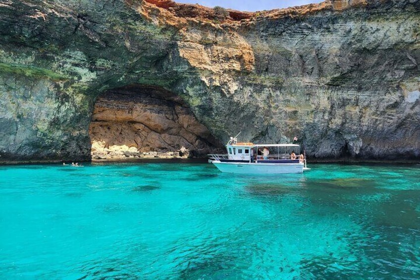 Mellieha: Gozo, Comino, Sea Caves, and Blue Lagoon Cruise