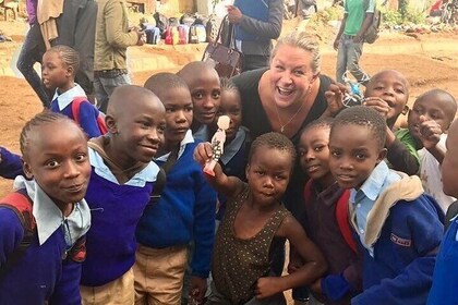 內羅毕基伯拉貧民窟參觀午餐