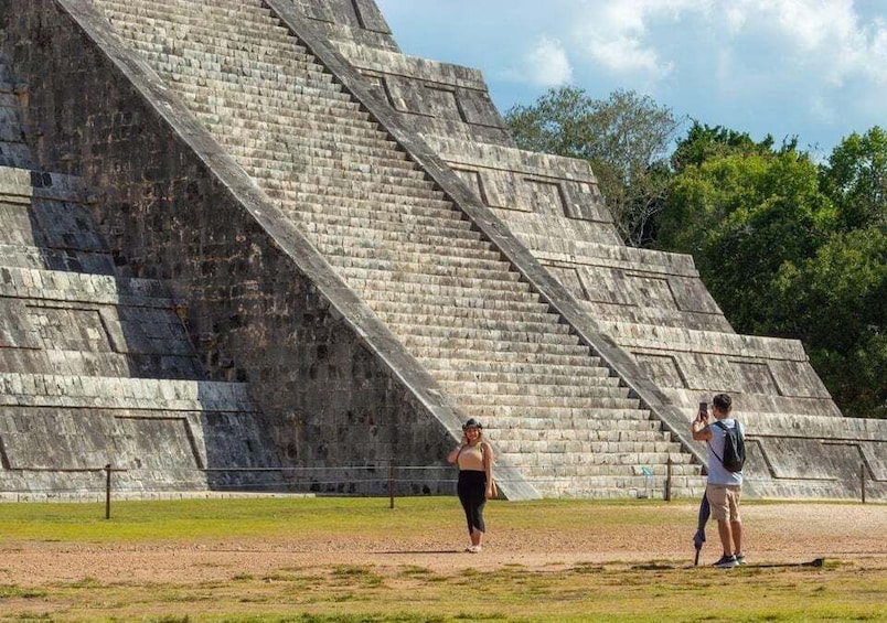 Chichen Itza: Discover the Ruins, Cenote swim and Valladolid