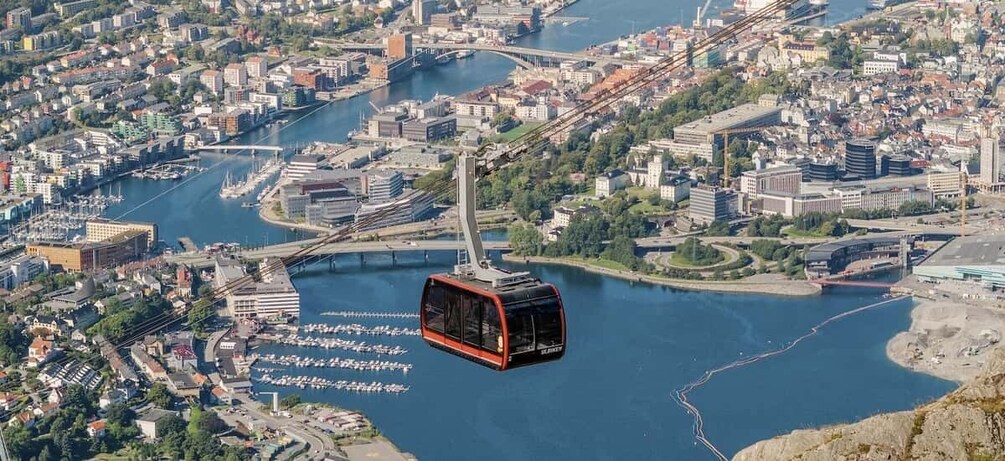 Bergen: Round-Trip Ulriken Cable Car Ticket