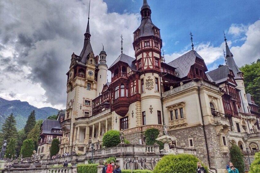 Private Day Trip to Transylvania: Dracula, Sinaia & Brasov (from Bucharest)