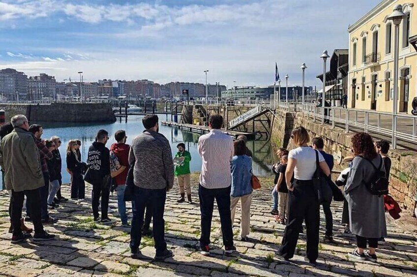 2-Hour Private Tour of Gijón