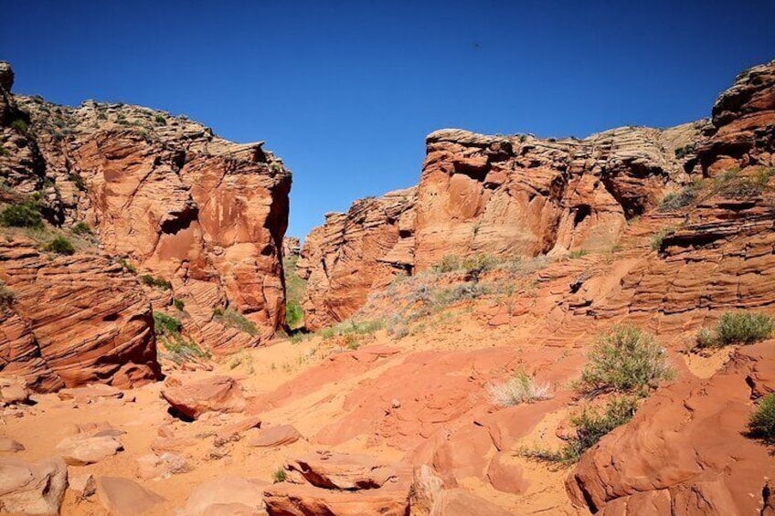 Antelope Canyon X Hiking