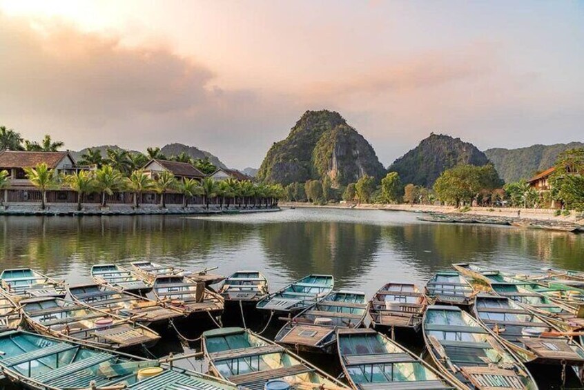 6-Day Essential North Vietnam Tour: Hanoi Halong Ninh Binh & Sapa