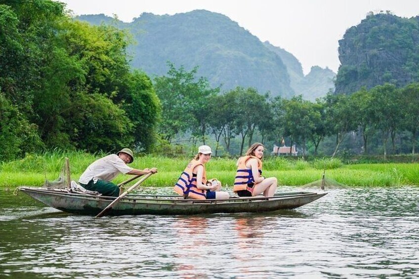 6-Day Essential North Vietnam Tour: Hanoi Halong Ninh Binh & Sapa