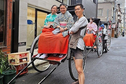 Private Experience Wear a Kimono with Rickshaw Ride in Asakusa