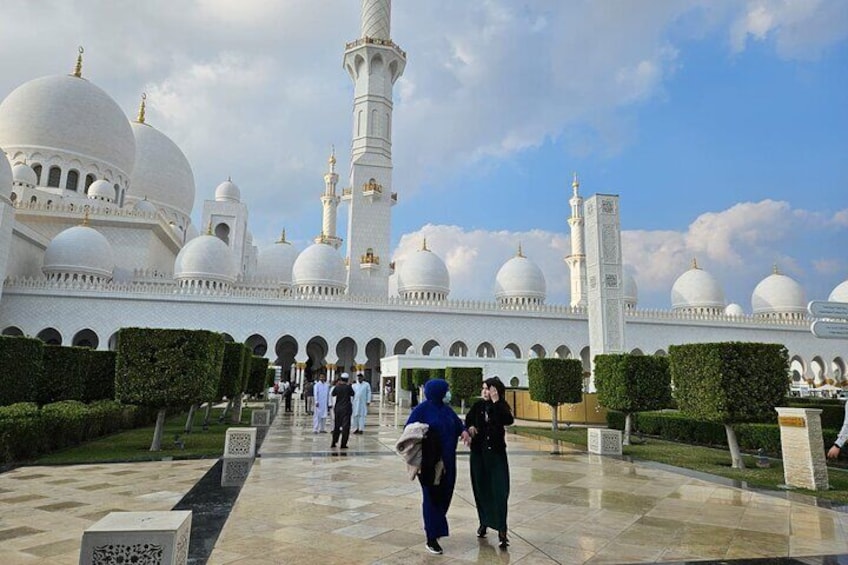 sheikh zayed grand mosque