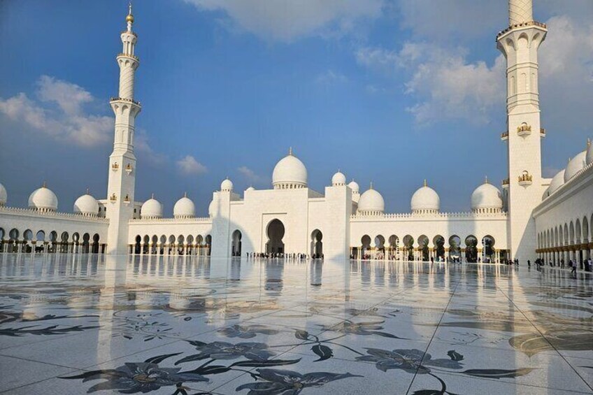 sheikh zayed grand mosque