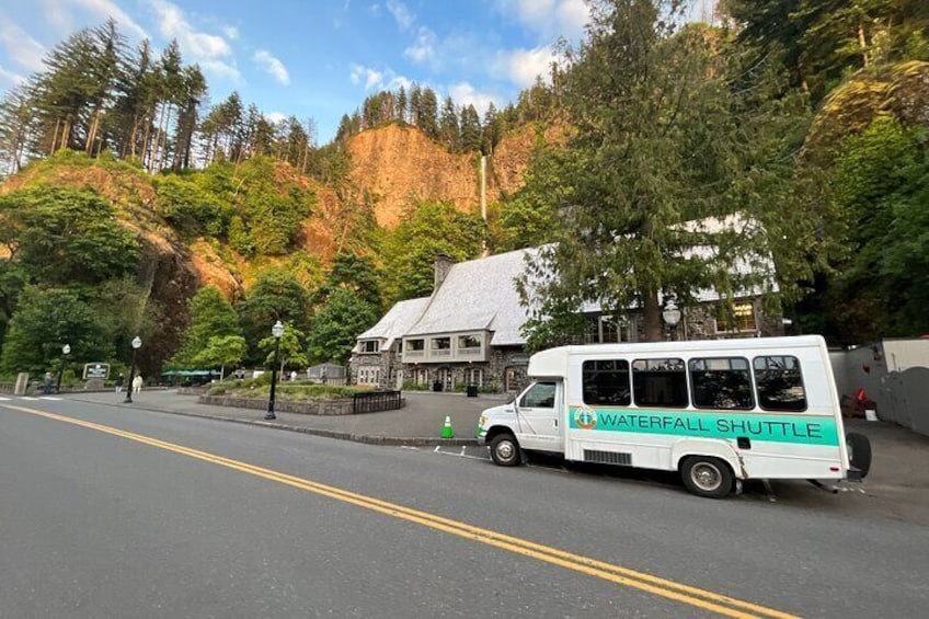 Multnomah Falls Half Day Tour of Six Waterfalls + Crown Point