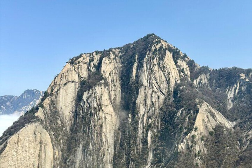 Mount Huashan Full Day Hiking Tour with Cable Cars