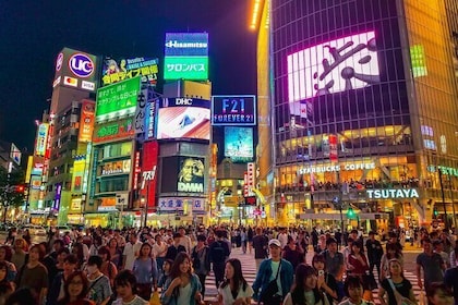 Shibuya Walking Tour in Anime, Fashion stores and Shrine in Tokyo