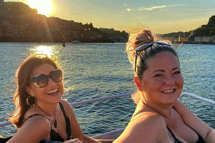 Porto : Cruise in the Douro — 6 Bridges & Sunset