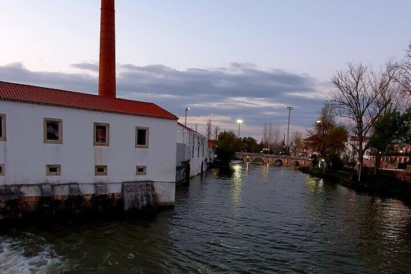 The river next to the museums. 
