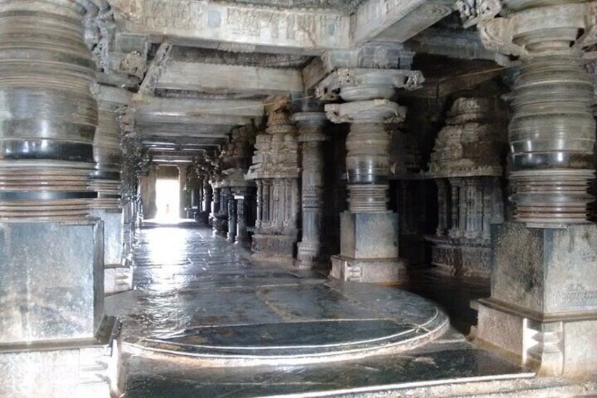 Belur+Halebid+Shravanabelgola+Lunch=World Heritage from Bangalore