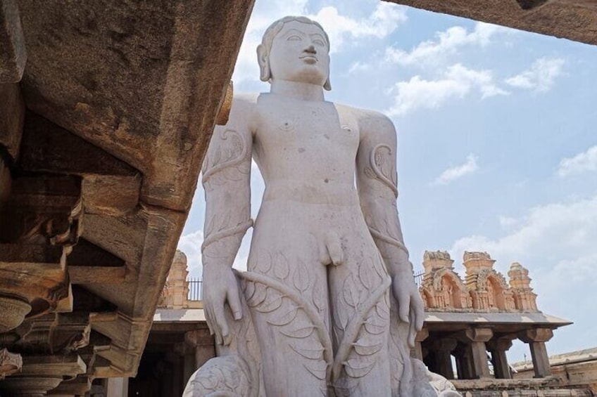 Belur+Halebid+Shravanabelgola+Lunch=World Heritage from Bangalore