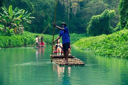 Montego Bay Highlight and Shopping Tour With Bamboo River Rafting