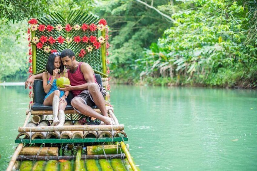 Montego Bay Highlight and Shopping Tour With Bamboo River Rafting