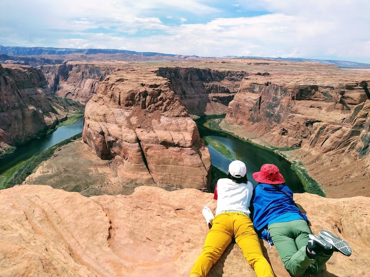 Antelope Canyon and Horseshoe Bend VIP Small Group Tour from Las Vegas