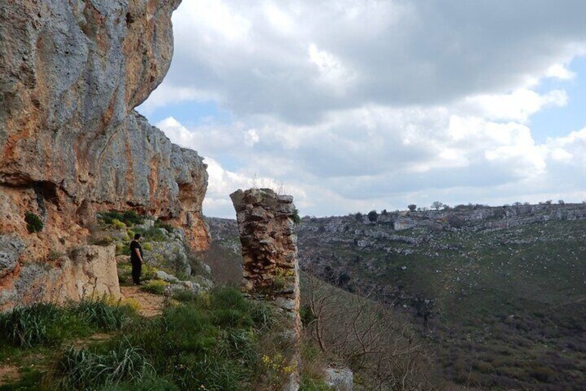 Pulo di Altamura: excursion in the Alta Murgia National Park