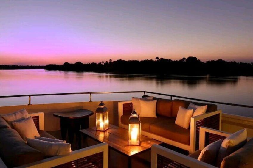 Sunset Boat Cruise in Victoria Falls