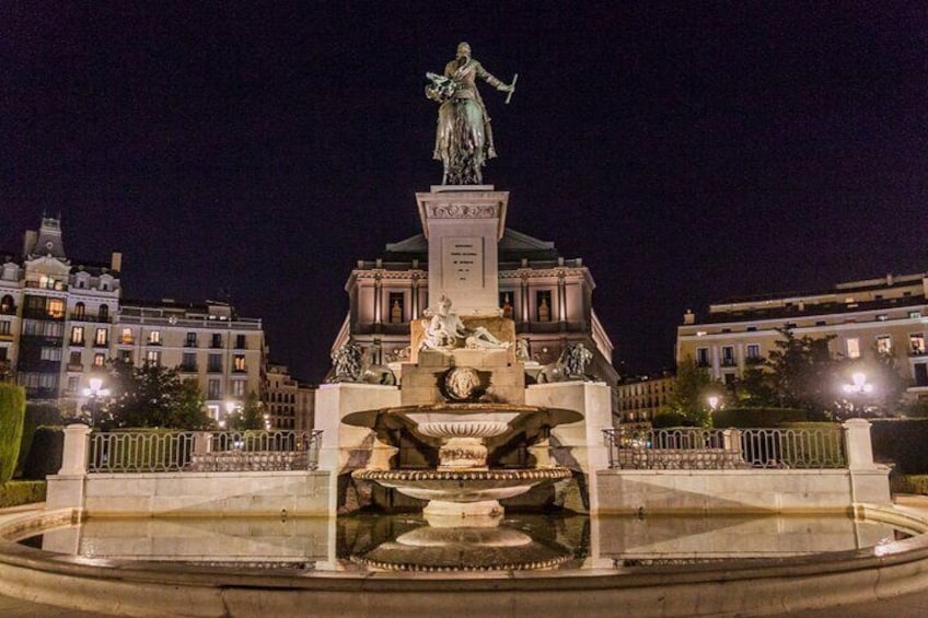 Private Self-Guided Ghost Hunt Exploration Tour in Madrid