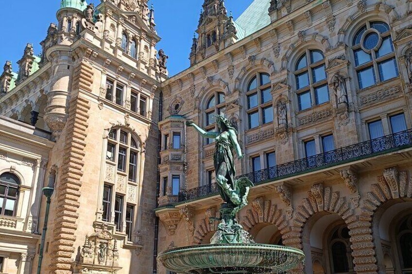 Find out what this fountain has to do with the cholera epedemic of 1892