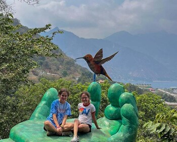 Tour de montaña por el lago de Atitlán San Juan la Laguna