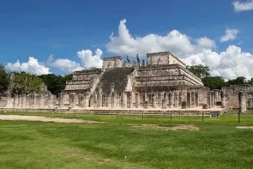 Picture 2 for Activity Chichen Itzá Full Day Private Tour