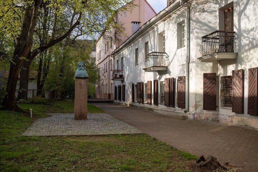 Explore the old Jewish parts of Vilnius with a Local
