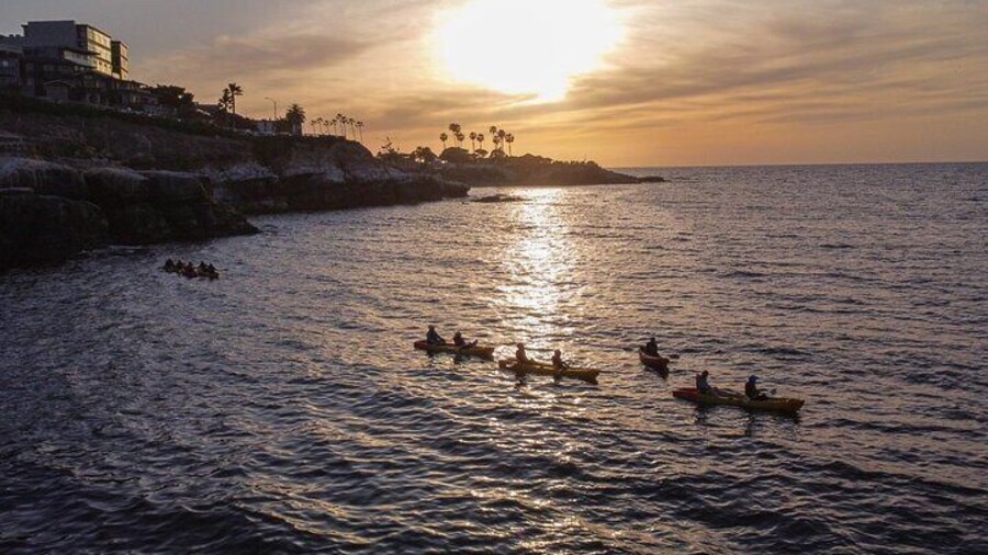 Sunset Kayak Tour of La Jolla Caves