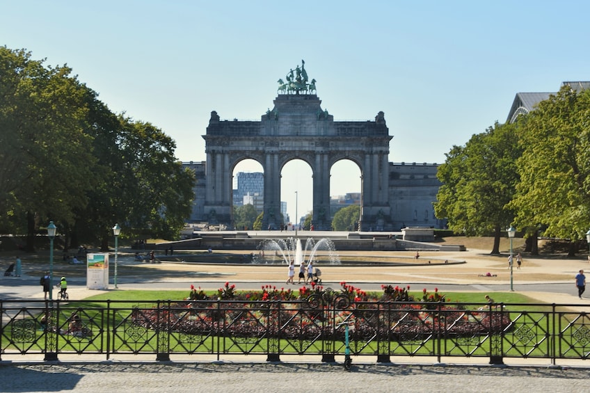 Tootbus Brussels Discovery Hop-on Hop-off bus tour + Belgian Beer World