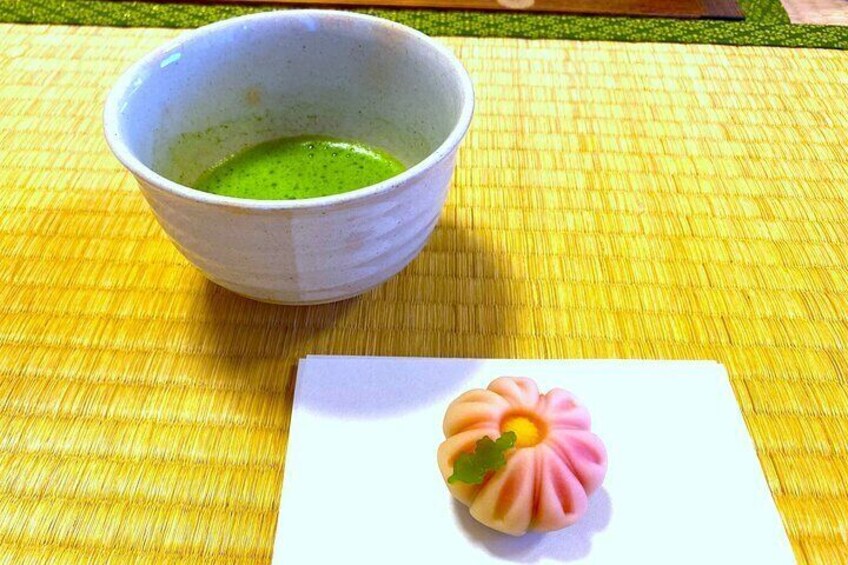 At an Antique Shop, Tea Ceremony and Japanese Sweets Making