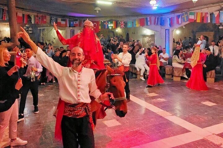 Cappadcia Traditional Turkish Night Show and Dinner 