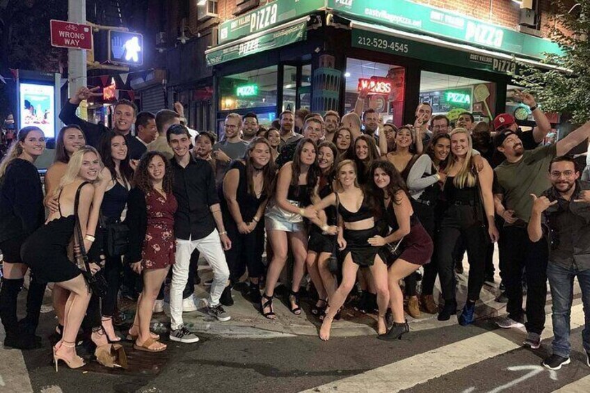 NYC Pub Crawl with Rooftop Clubbing Experience