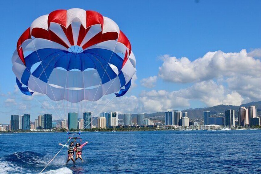 Waikiki Extreme Parasailing 