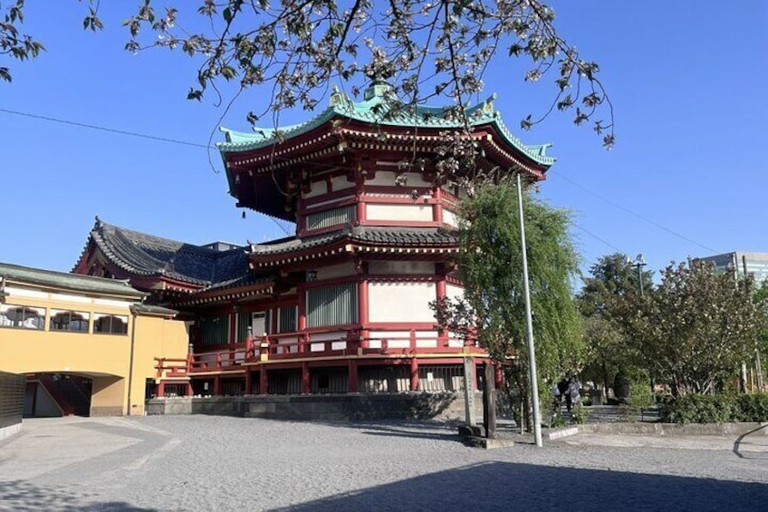 Ueno and Yanaka Culture Art Walking Tour in Old Tokyo