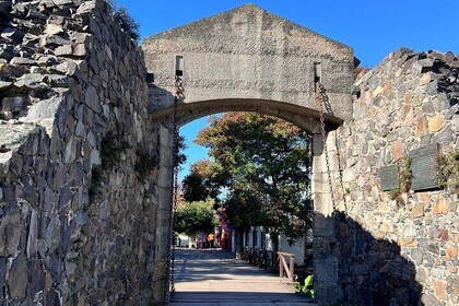 Private Have It Your Way Tour in Colonia del Sacramento