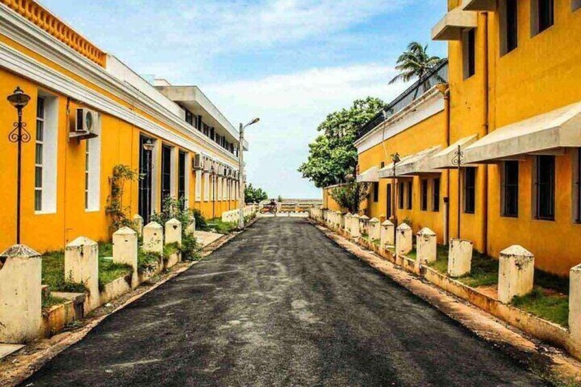 Pondicherry streets - Chuttibaaz.com