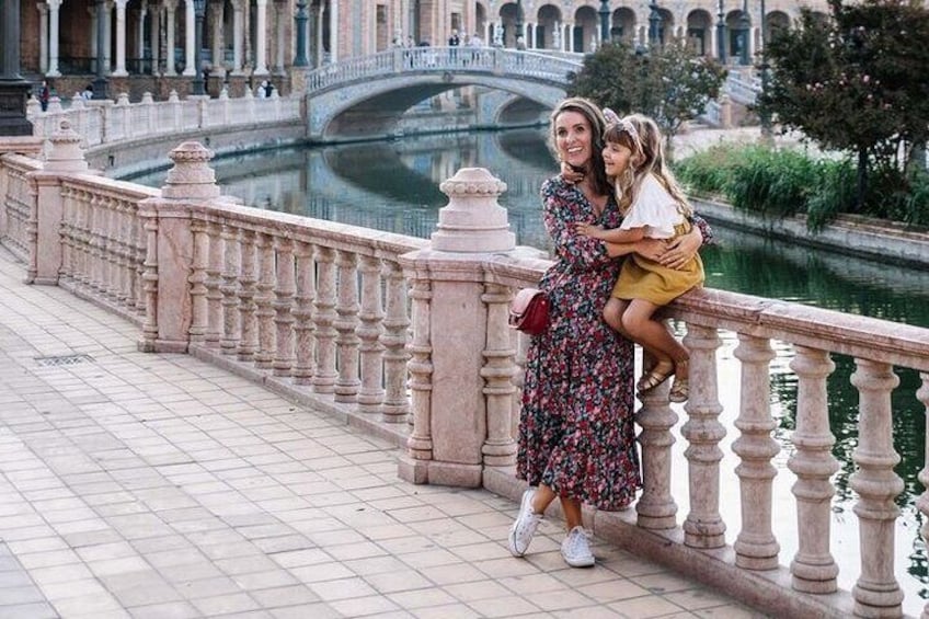 Photography tour in Seville with a professional photographer