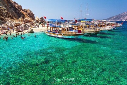 9-Hour Turkish Maldives Suluada Island Boat