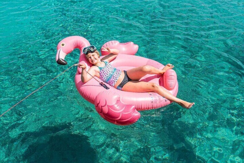Milos Full-Day Premium Catamaran Cruise Kleftiko and Polyegos