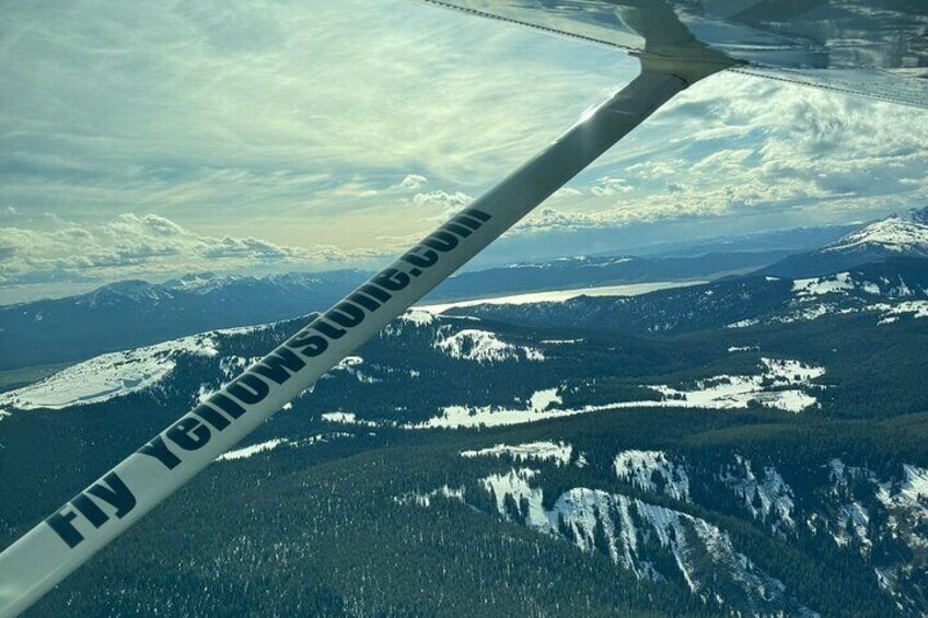 30 Minute Aerial Tour Yellowstone Skyline